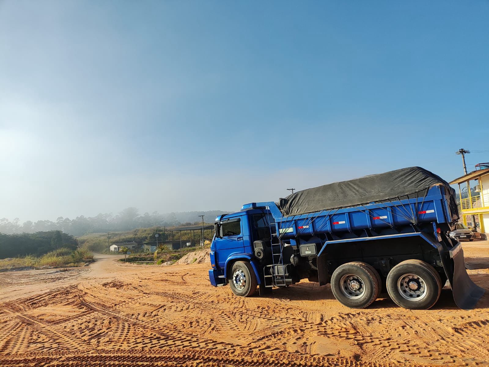 empresa hipólito areia e pedra focada em realizar sonhos e garantir sucesso em sua construção